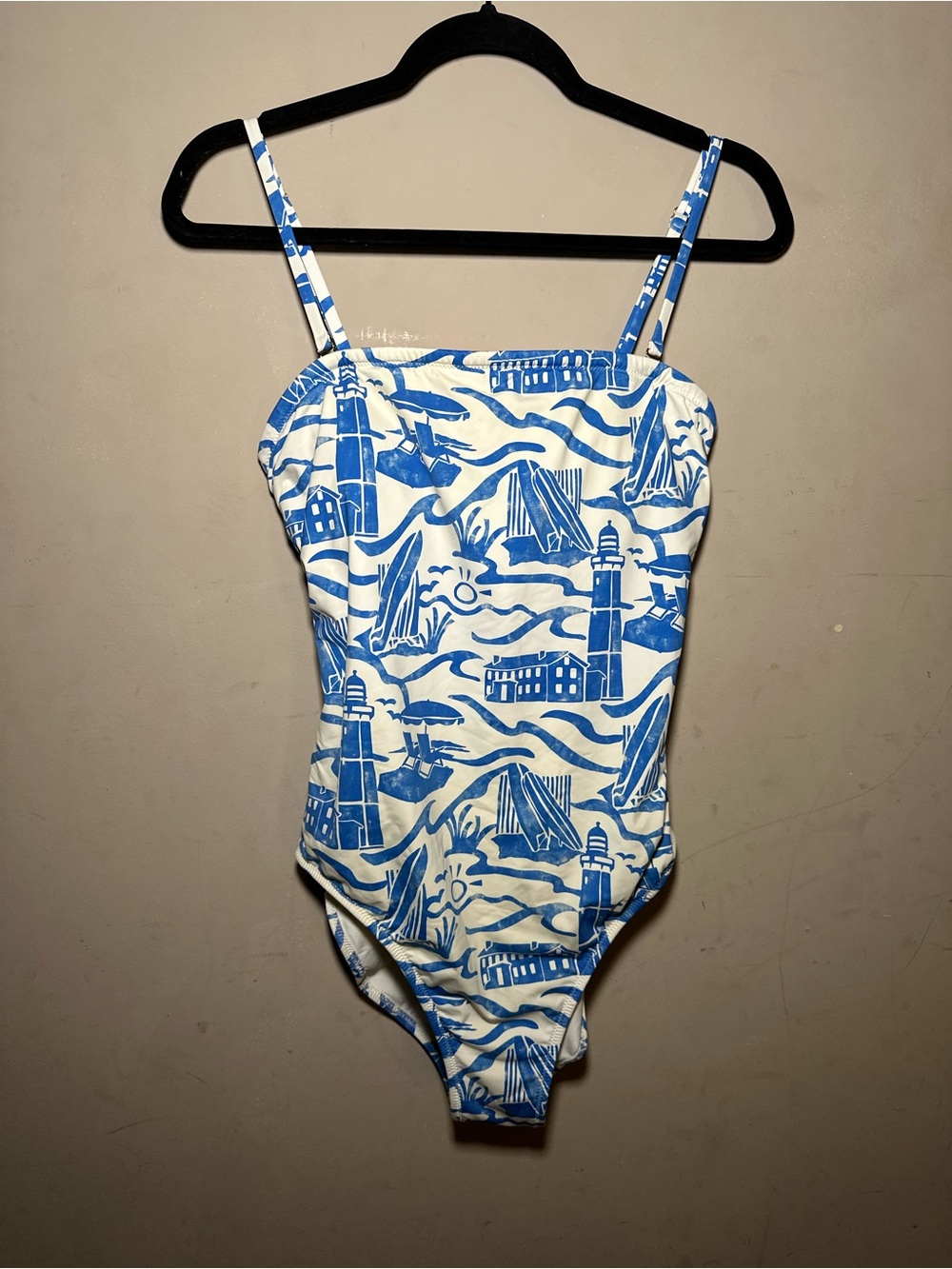 Vineyard Vines Blue/White Ocean Sky Mauntak Cross Back One Piece Swimsuit Size L